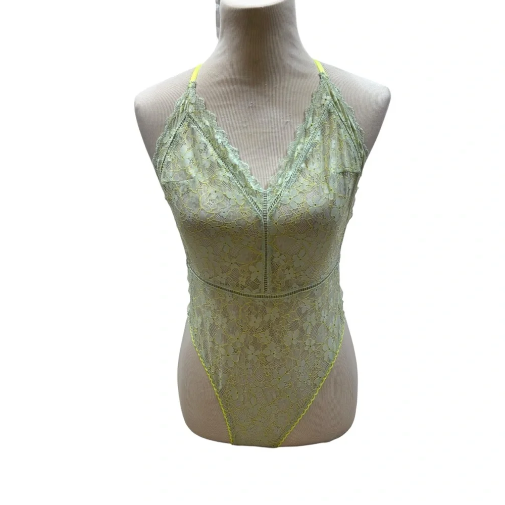 Victoria’s Secret Mint Green Lace Sheer Bodysuit V Neckline Thong Back Medium‎